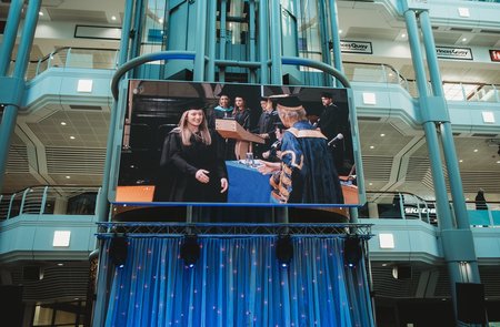 Shopping centre hosts celebration for Hull University 2019 graduates