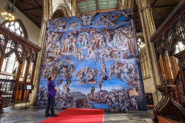 Spectacular Sistine Chapel exhibition opens in Hull