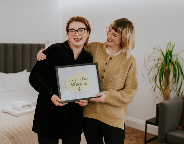 Starring role for Hull’s independent businesses as the Hideout Hotel wins Channel 4’s “Four in a Bed” challenge