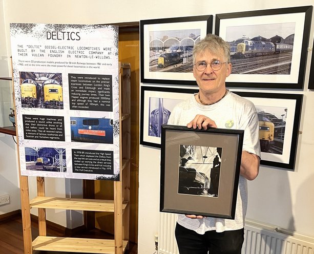 Triple trawler tribute artwork makes first appearance in Hull as part of “Relics and Rails” industrial heritage exhibition