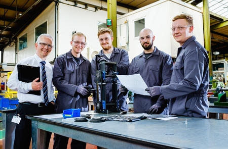 Smith & Nephew graduates gain workshop experience with HETA
