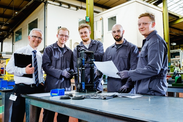 Smith & Nephew graduates gain workshop experience with HETA