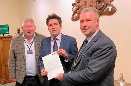 Chamber presents letter to Rail Minister in Commons appealing for direct trains from Cleethorpes to London