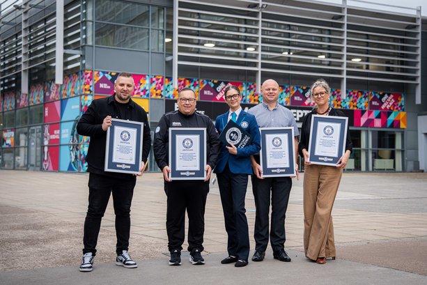 Hull College, Smith + Nephew, Think Cloud, and Think Mental Health Set New GUINNESS WORLD RECORDS™ Title