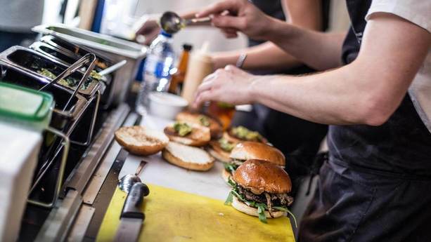 Recipe for fun as evening economy takes on a new flavour with Hull Street Food Nights 