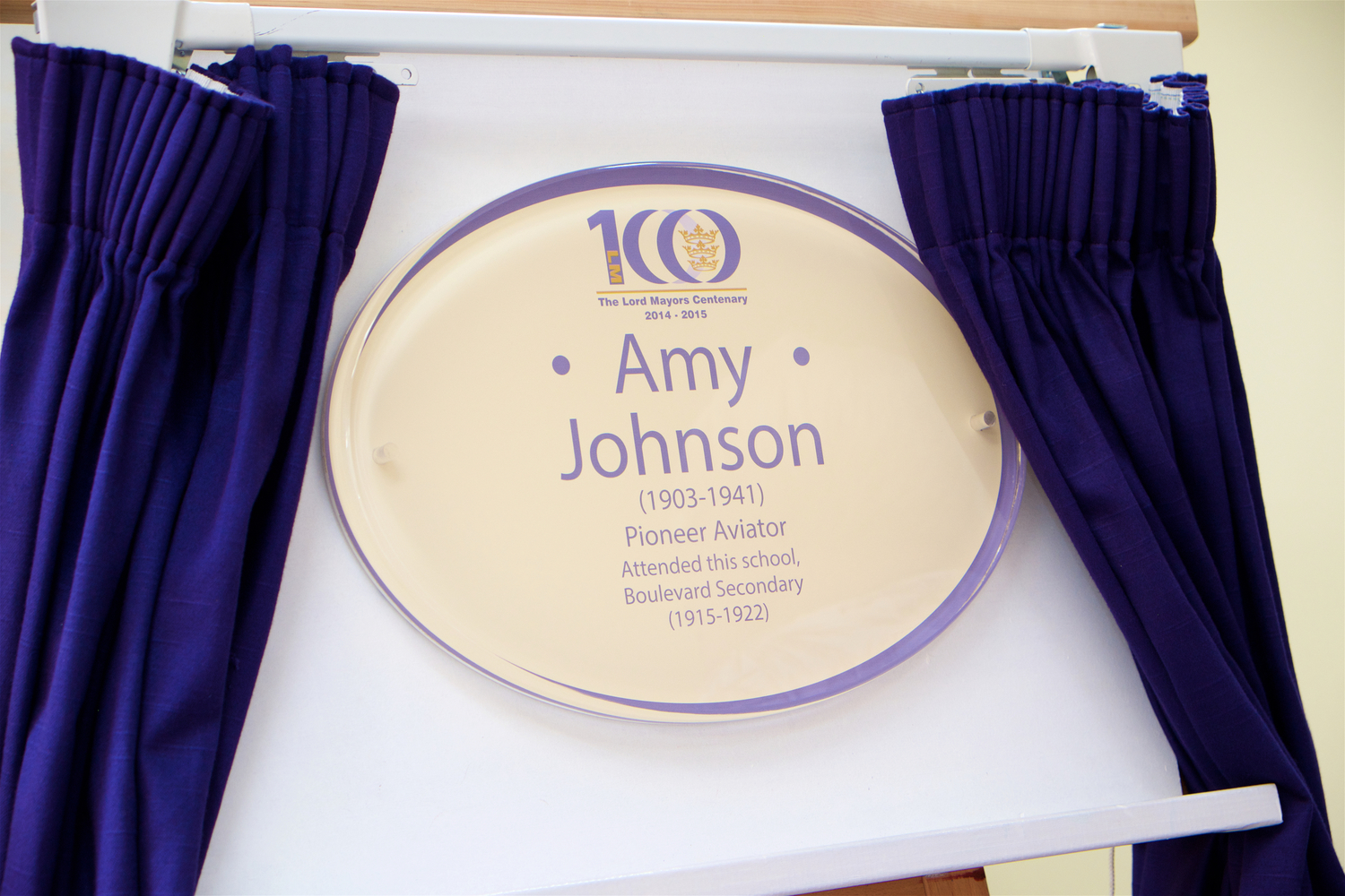 Amy Johnson plaque
